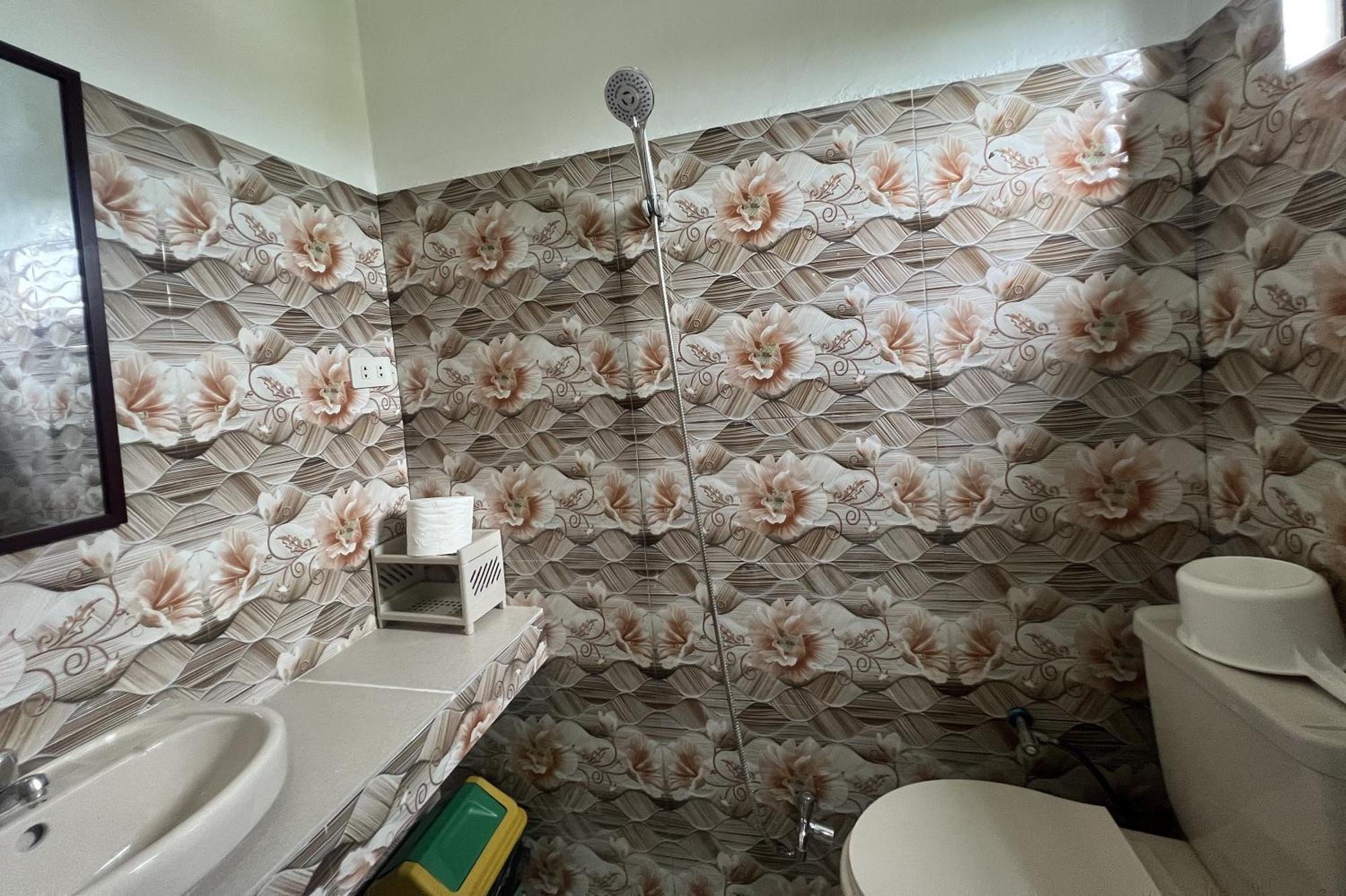 Lover'S Point Beach Front Resort Lian Esterno foto